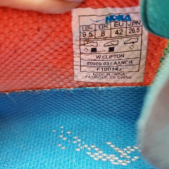 HOKA W Clifton Running ShoesSuper Bright Colors Size 9.5 - Picture 16 of 16